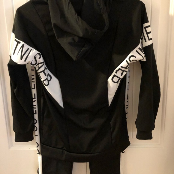 Wanyucl 2 piece sport suit w/accent logo.sz S - Picture 3 of 5